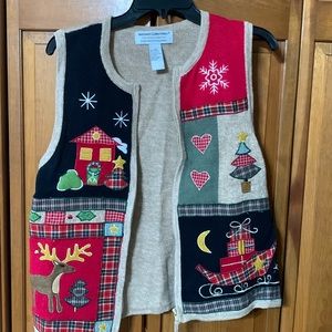EUC Christmas sweater vest size L